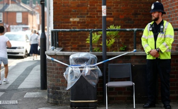 След инцидента с предполагаемото отравяне на двама души жителите на