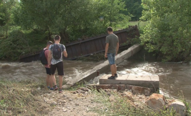 Продължава издирването на 6 годишно дете изчезнало край река Луда Янтра