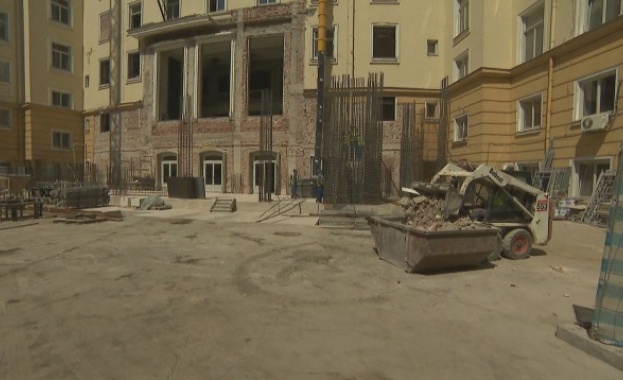 На втория ден след като стана ясно че 25 годишен охранител