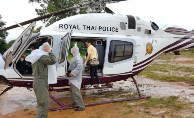 Десети човек беше изваден от пещерния комплекс в Тайланд, където
