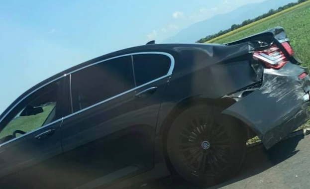 Тежка катастрофа с турски автомобил на 238 км на АМ "Тракия" Тежка катастрофа с турски автомобил на 238 км на АМ "Тракия"