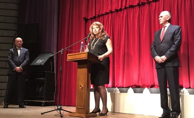 Живеем във времена в които не е модерно да се