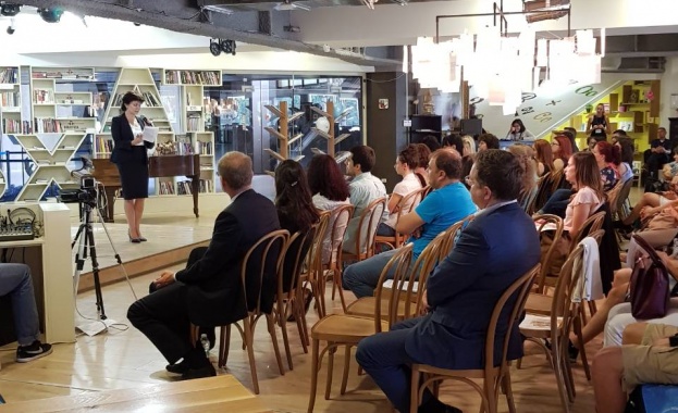 На 14 и 15 юли се проведе Първата научна конференция