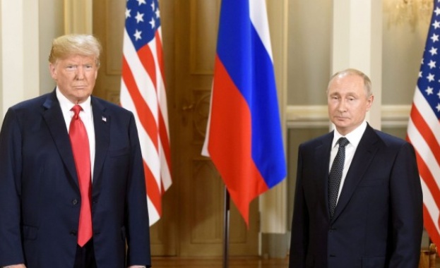 В опит да се защити от вълната от критики заради