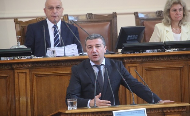 В гледания закон освен за цигарите става въпрос и за