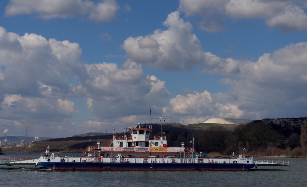 На фериботния терминал Никопол Турну Мъгуреле е въведен пълен