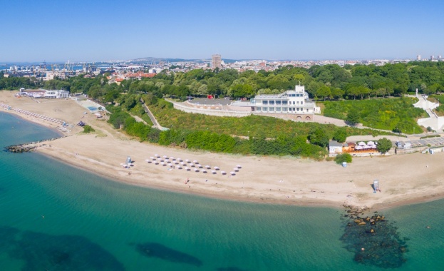 Градският туристически автобус ще пътува отново на 20 21 и