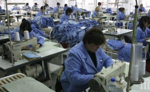 Безработните жени у нас са намалели с близо 26 000