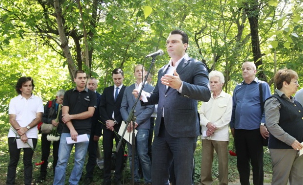 Наш дълг като европейци и социалисти е да не допуснем