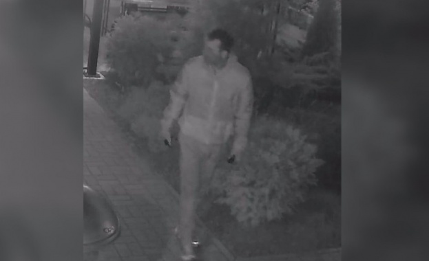 Преди ден стана ясно че два апартамента в столичния квартал