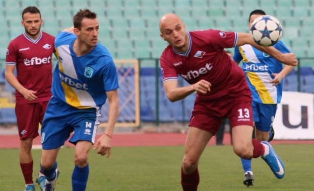 Верея е домакин на Септември в последния двубой от откриващия