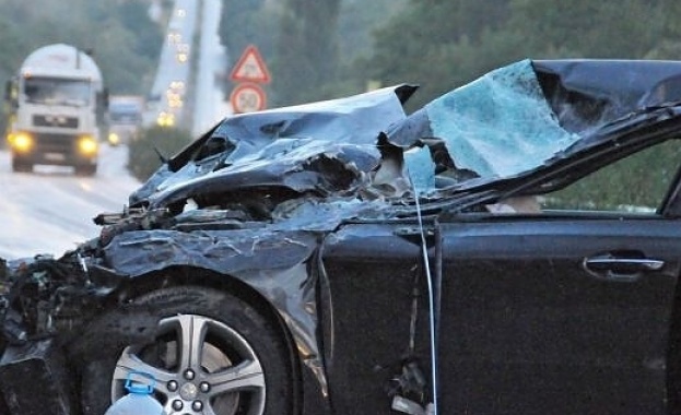 Млада жена е загинала след катастрофа на Подбалканския път рано