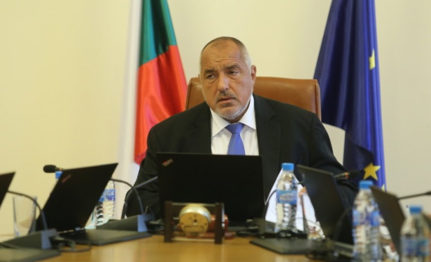 Премиерът Бойко Борисов отрече обвиненията за спасяването на редник Киро