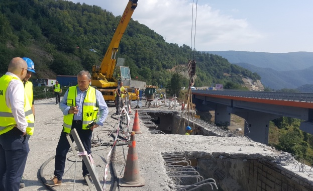За улесняване на трафика в почивните дни в участъците с