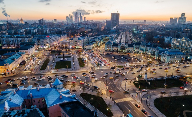 Русия съкращава държавните предприятия наполовина до 2024-а Русия съкращава държавните предприятия наполовина до 2024-а