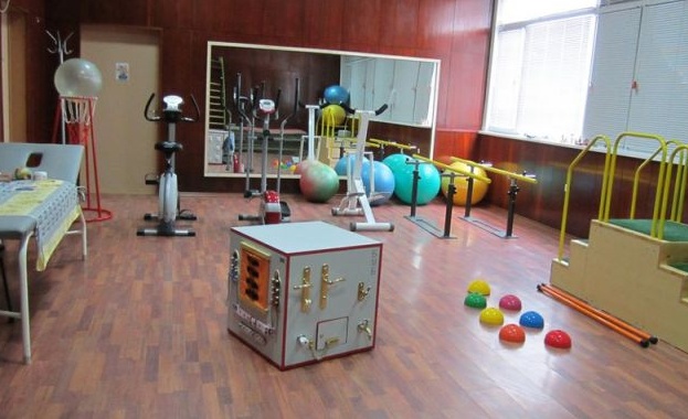 Продължават проверките на Агенцията по безопасност на храните в кухните