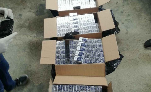 Близо 1400 кутии цигари без акцизен бандерол откриха на Митническия