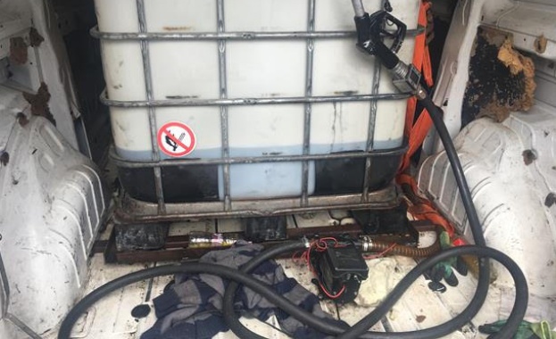 4 4 тона контрабандно дизелово гориво са иззети при акции на