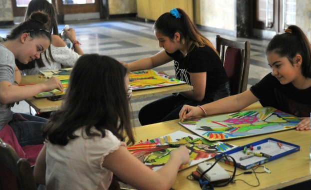 Министерският съвет прие Програма на мерките за закрила на деца