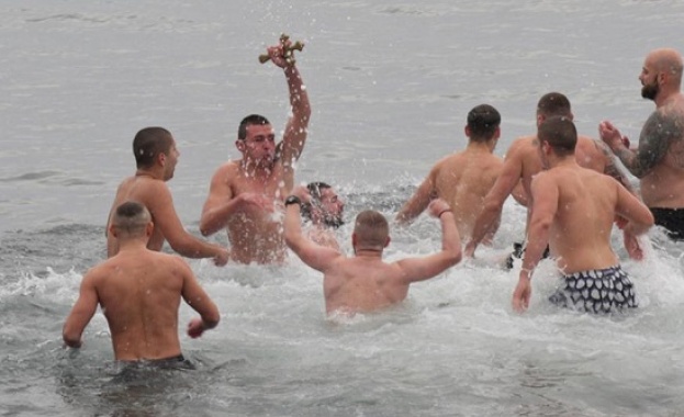 Утре 6 януари е един от най големите български празници свързан