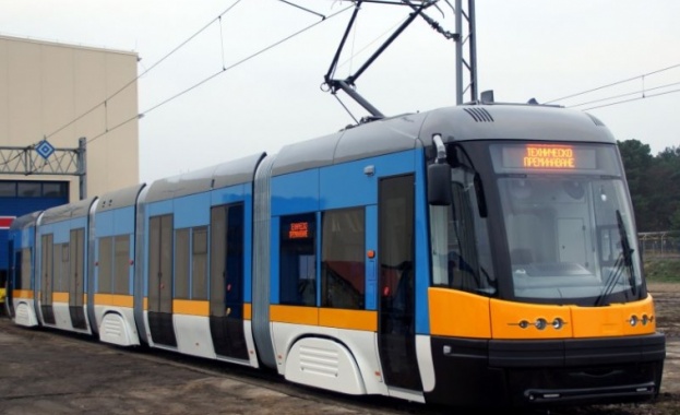 Във връзка с ремонт на трамваен релсов път се въвежда