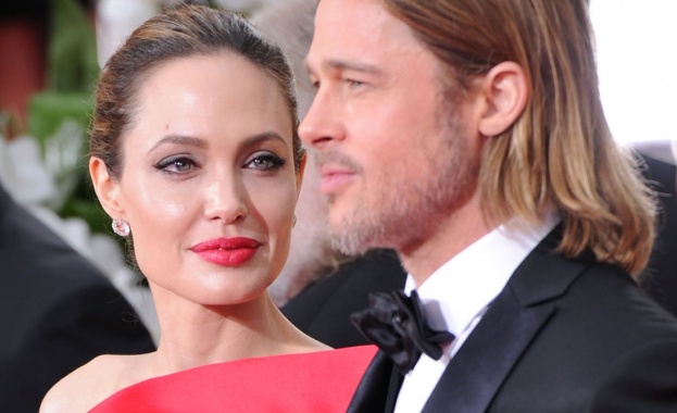 56-годишният Брад Пит и 44-годишната Анджелина Джоли бяха официално признати