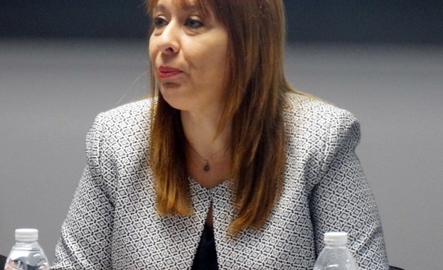 Националната стратегия за детето не противопоставя правата на децата и