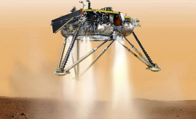 InSight постави щит върху сеизмометъра на Марс InSight постави щит върху сеизмометъра на Марс