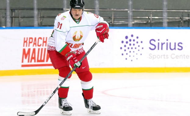 Руският президент Владимир Путин се контузи на хокеен мач съобщи