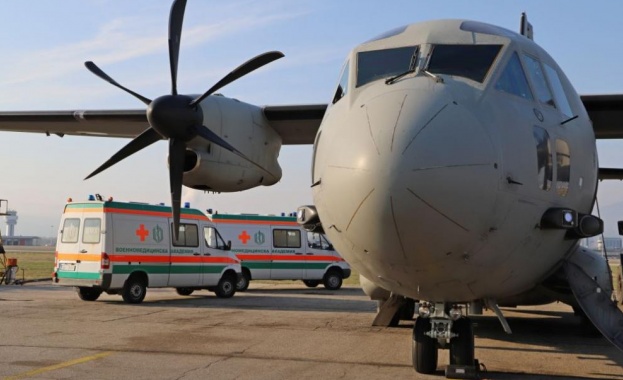 Лекарите от Военномедицинска академия продължават да се борят за живота