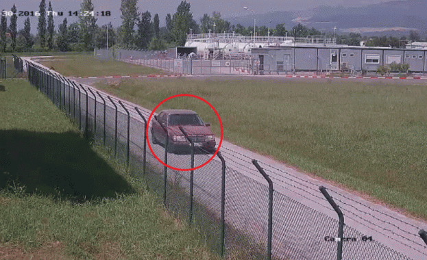 Албанската полиция задържа 4 ма души и разпита 40 други късно