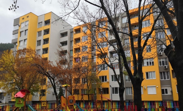 1669 многофамилни жилищни сгради вече са обновени по Националната програма