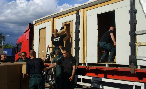 8 400 000 къса контрабандни цигари са задържани при съвместни