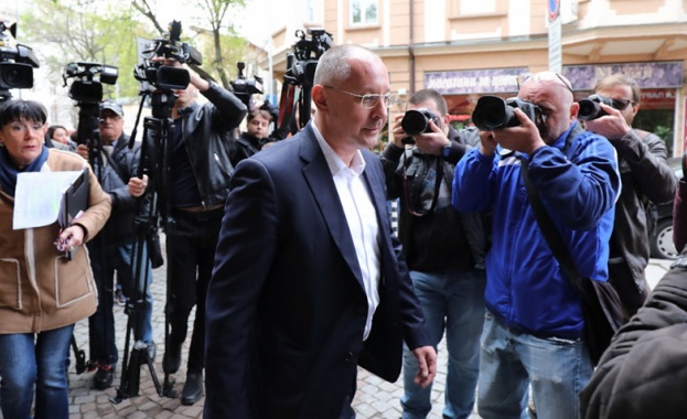 Корнелия Нинова избра не подхода за диалог и съгласие а