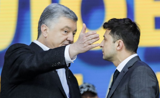Основните претенденти за поста досегашният държавен глава Петро Порошенко