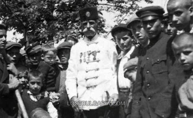 Годината е 1876 а а денят 20 април Една паметна