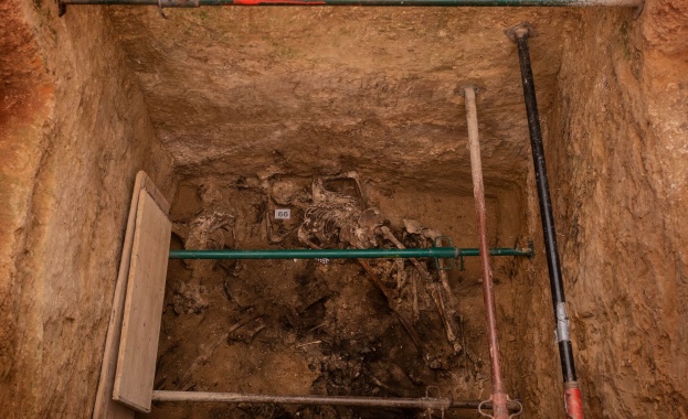 Археолози откриха 26 човешки скелета на около 3000 години в