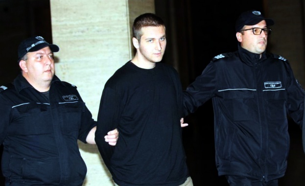 21 годишният Йордан Иванов който е обвинен за убийството на майка