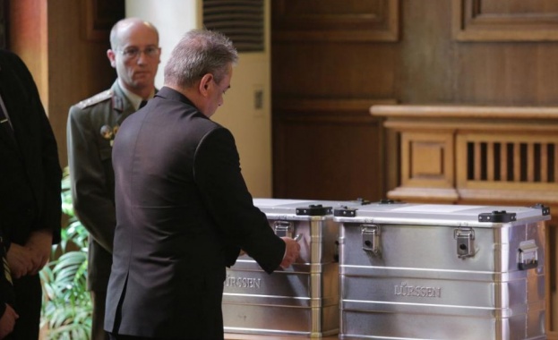 В Министерство на отбраната бяха отворени офертите за придобиване на