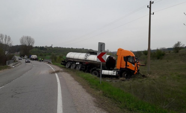 Катастрофа взе жертва край село Струйно Блъснали са се два