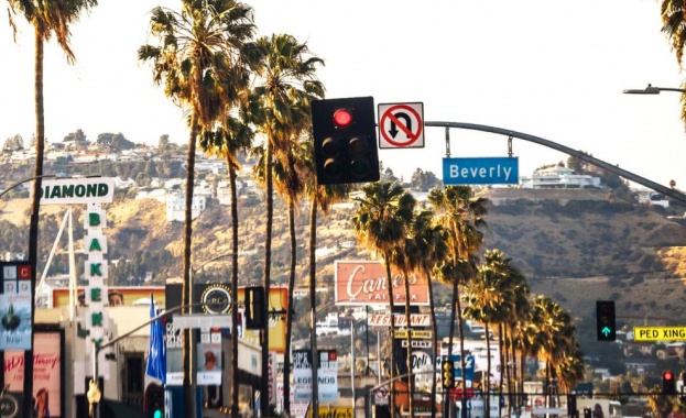 Огромно имение в Бевърли хилс е било продадено завчера за