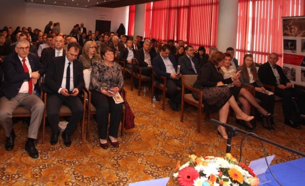 С промените в закона които ще позволят съкращаване на сроковете