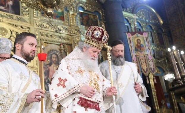 Българският патриарх Неофит оглави богослужението за т нар Второ Възкресение