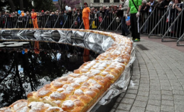 60 метров козунак ще бъде раздаден в центъра на Пловдив на