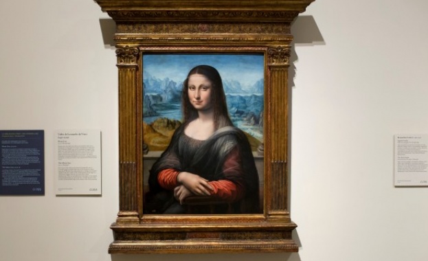 Джокондата на Леонардо да Винчи намираща се в парижкия музей