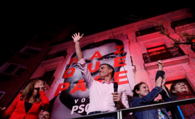 Премиерът на Испания Педро Санчес обяви победата за своята партия