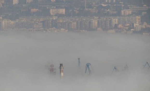Бургаските пристанища са затворени заради мъгла Видимостта по пътищата е