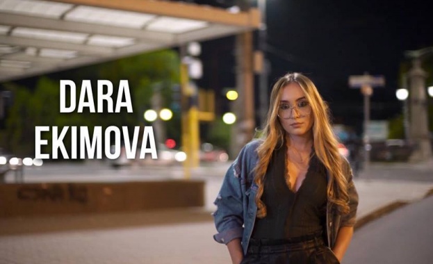 След фурора който предизвика записвайки дует на хита Мой Свят