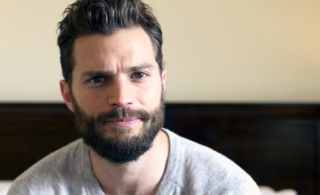 Популярният актьор от Петдесет нюанса сиво Джейми Дорнан се поддържал