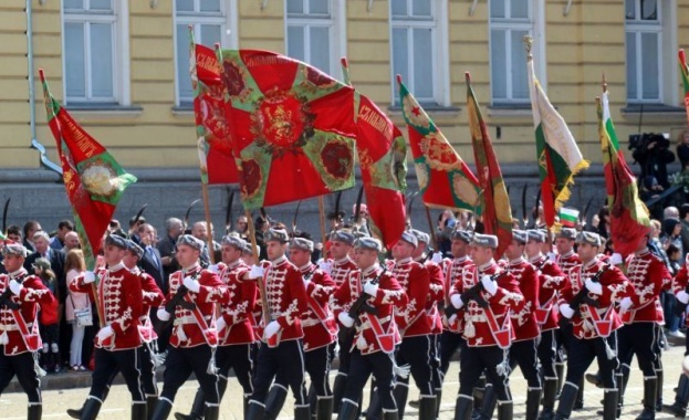 По традиция Денят на храбростта и празник на Българската армия